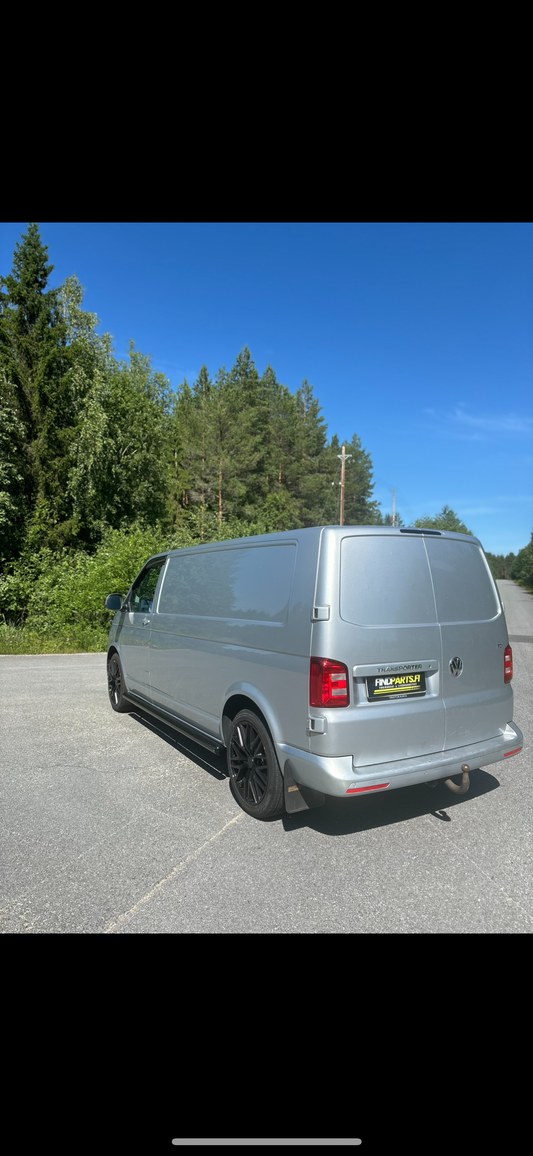 Kylkiputket- VW T6/6.1 Musta (2L, pitkä)