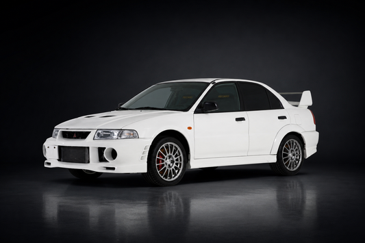 KONEPEITTO- Mitsubishi Lancer Evo 5,5-6 Lasikuitu